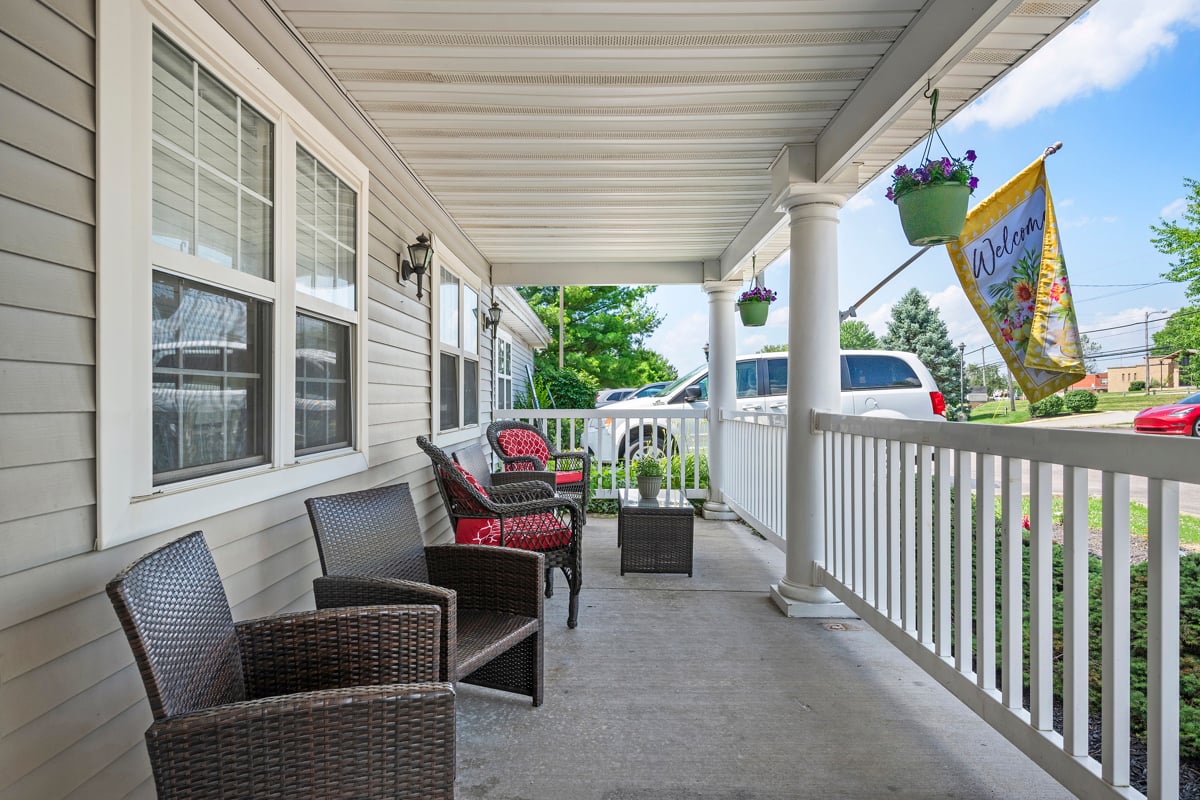 AGPL_AL_porch_031