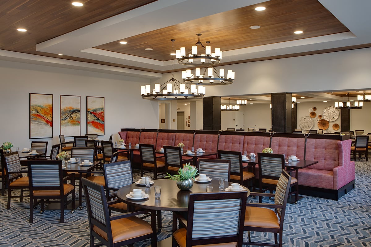 Restaurant-style-Dining-9_Preston-Greens-Senior-Living
